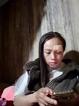 Tuyet xx online show from 12.18.25