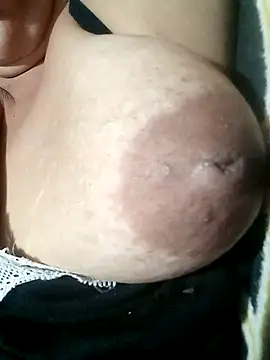 Hotmommax online show from 10.22.25