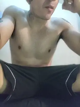 Snapshot of Tucloroformosexxx chatting on 05.27.26 Tucloroformosexxx online show from 05.27.26