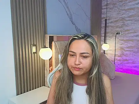 Snapshot of lila_cute1 chatting on 10.05.25 lila cute1 online show from 10.05.25