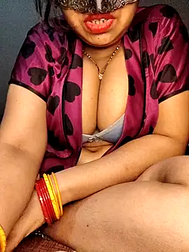 Hot  bhabhi 99 online show from 05.14.26