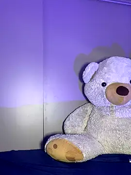 EmilyZuits online show from 10.03.25