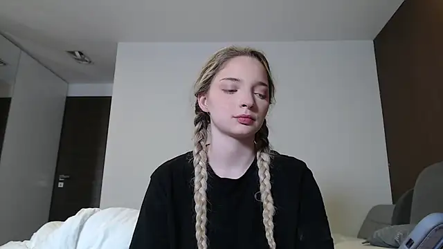 Snapshot of jessicahbelle chatting on 06.04.26 jessicahbelle online show from 06.04.26