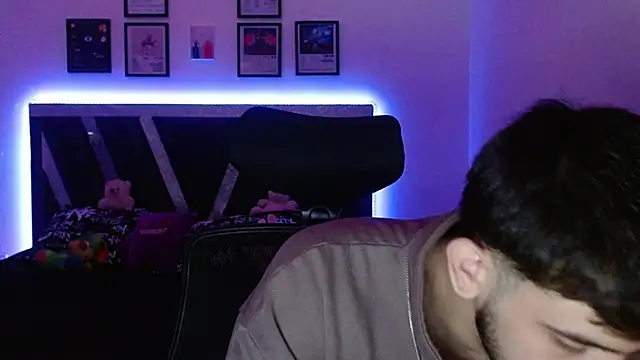 Sebasxxl12 online show from 10.14.25