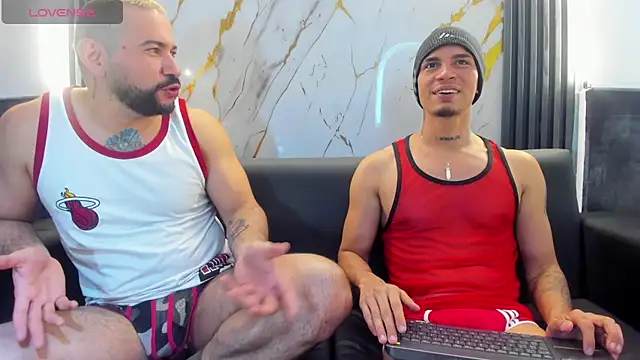 Snapshot of isaac_franko chatting on 10.14.25 isaac franko online show from 10.14.25