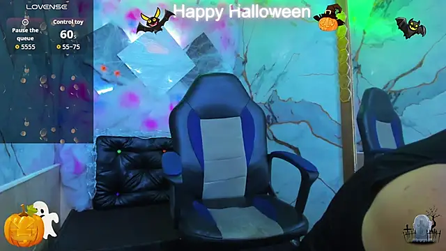 Snapshot of isaac_franko chatting on 11.03.25 isaac franko online show from 11.03.25