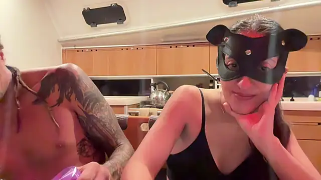 Snapshot of Monk_and_Mia chatting on 10.17.25 Monk and Mia online show from 10.17.25