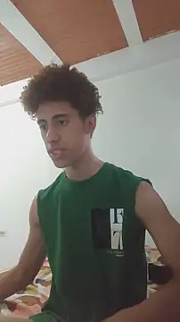 Snapshot of The_boy_good chatting on 10.26.25 The boy good online show from 10.26.25