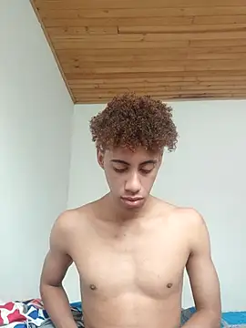 Snapshot of The_boy_good chatting on 11.09.25 The boy good online show from 11.09.25