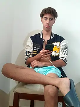 Snapshot of The_boy_good chatting on 11.15.25 The boy good online show from 11.15.25