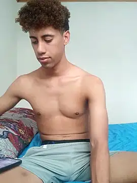 Snapshot of The_boy_good chatting on 11.18.25 The boy good online show from 11.18.25