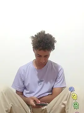 Snapshot of The_boy_good chatting on 11.29.25 The boy good online show from 11.29.25