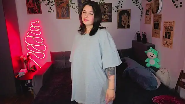 kira kick online show from 10.30.25