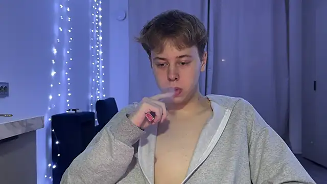  bee boy  online show from 10.11.25