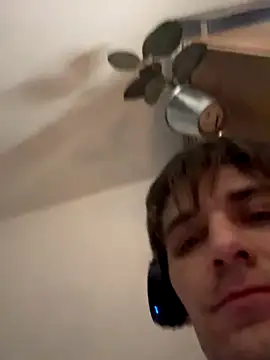 Snapshot of UnitedMap1 chatting on 11.23.25 UnitedMap1 online show from 11.23.25