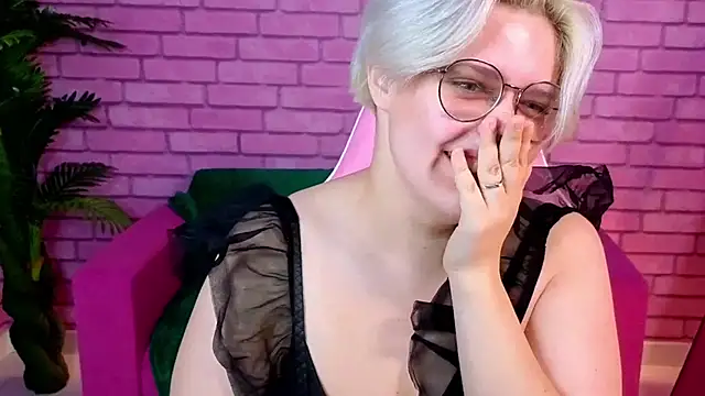 DominiqueSweetie online show from 10.16.25