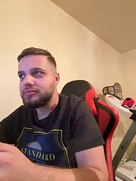 KingAdonisss online show from 10.22.25