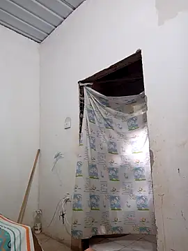 single-mother-indecent- online show from 11.10.25