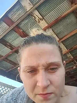 Snapshot of Queen2454 chatting on 09.28.25 Queen2454 online show from 09.28.25