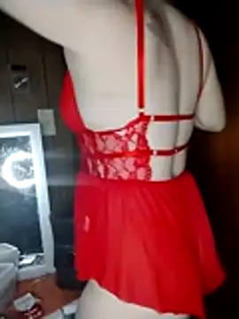 Snapshot of Queen2454 chatting on 12.20.25 Queen2454 online show from 12.20.25