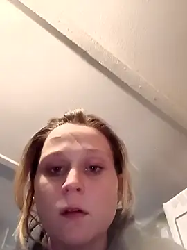 Snapshot of Queen2454 chatting on 02.13.26 Queen2454 online show from 02.13.26