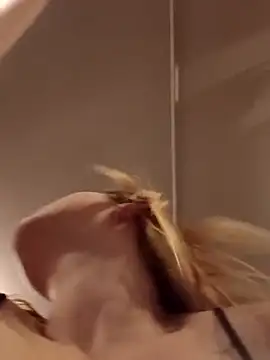 Snapshot of Queen2454 chatting on 02.27.26 Queen2454 online show from 02.27.26