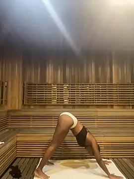 tia   fox online show from 11.25.25