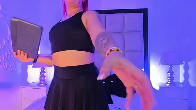 AriannaCooperr online show from 10.10.25