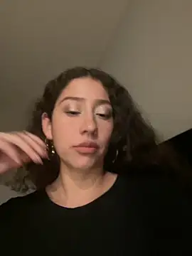 Snapshot of wettt188 chatting on 12.04.25 wettt188 online show from 12.04.25