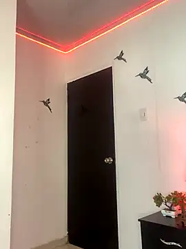 Snapshot of miss__caroline chatting on 11.14.25 miss caroline online show from 11.14.25