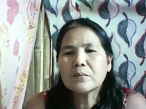 Snapshot of milagrose_rose chatting on 09.30.25 milagrose rose online show from 09.30.25