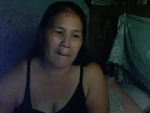 Snapshot of milagrose_rose chatting on 10.16.25 milagrose rose online show from 10.16.25