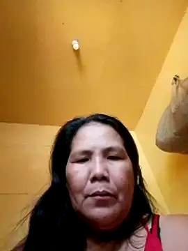 Snapshot of milagrose_rose chatting on 12.05.25 milagrose rose online show from 12.05.25