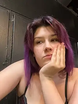 xxIvyDragonbornxx online show from 03.07.26