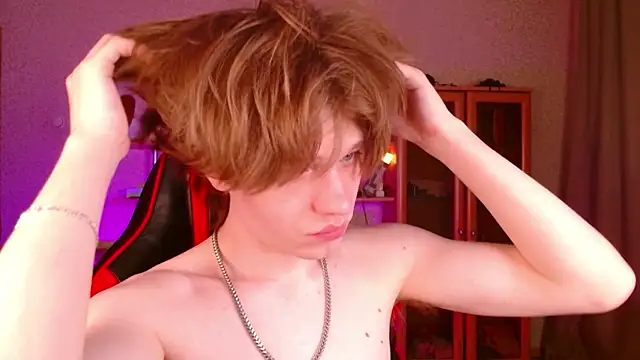 Snapshot of jeffreyue chatting on 11.09.25 jeffreyue online show from 11.09.25