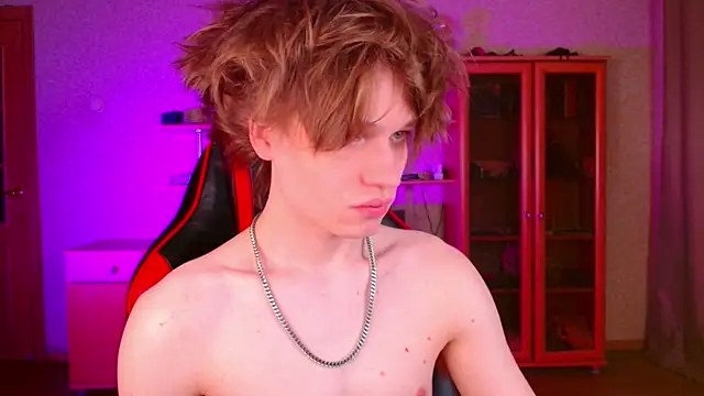 Snapshot of jeffreyue chatting on 11.10.25 jeffreyue online show from 11.10.25