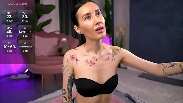 SerenaVelour online show from 10.24.25