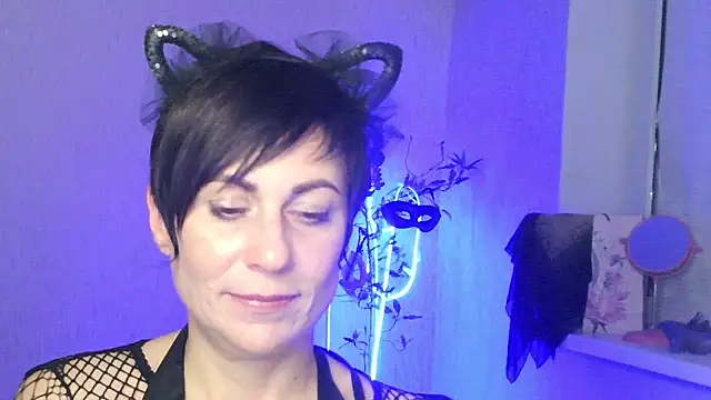 Snapshot of Ashley_Brookss chatting on 11.15.25 Ashley Brookss online show from 11.15.25