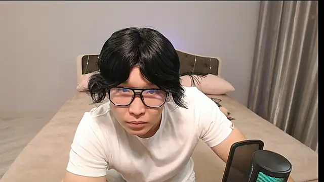 KaiChicken online show from 10.08.25