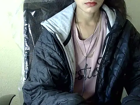 Snapshot of Shazi_1 chatting on 11.20.25 Shazi 1 online show from 11.20.25