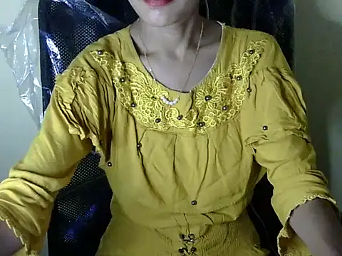 Snapshot of Shazi_1 chatting on 11.23.25 Shazi 1 online show from 11.23.25