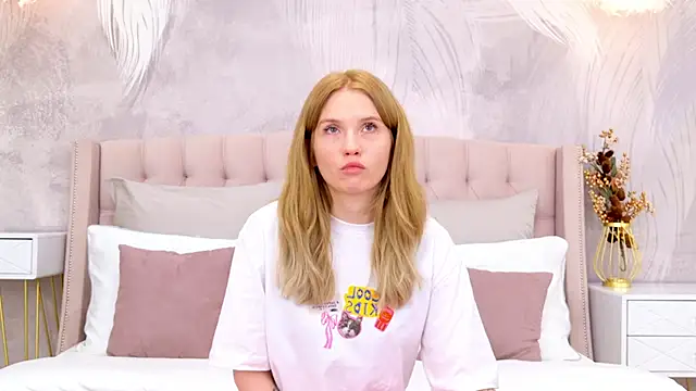 MelissaLiss online show from 10.15.25