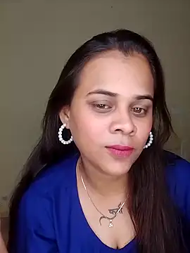 Snapshot of Naughtysilk chatting on 10.15.25 Naughtysilk online show from 10.15.25