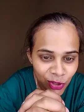 Snapshot of Naughtysilk chatting on 10.22.25 Naughtysilk online show from 10.22.25