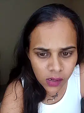 Snapshot of Naughtysilk chatting on 11.04.25 Naughtysilk online show from 11.04.25