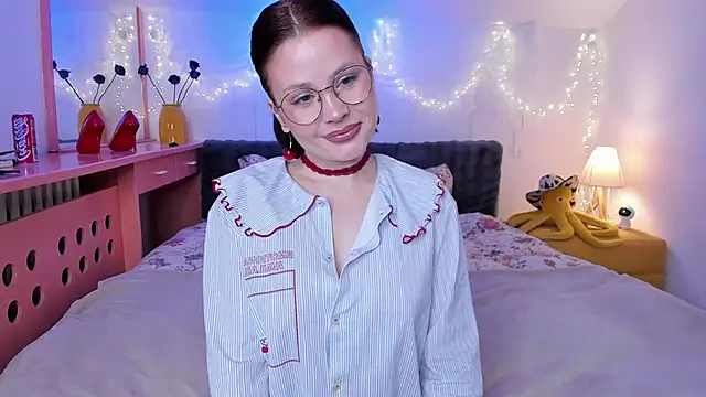 Me-Dea online show from 03.06.26