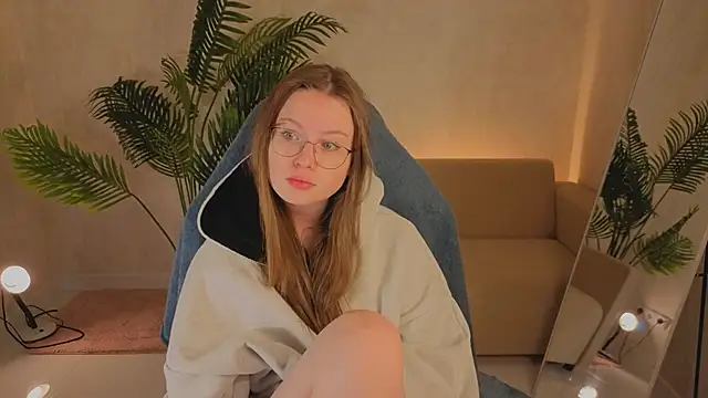 SirenaBlessing online show from 11.13.25