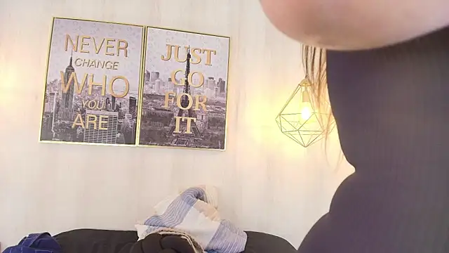 Cammi wagner online show from 12.18.25