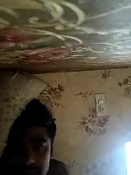 Snapshot of puneriboy32 chatting on 11.17.25 puneriboy32 online show from 11.17.25