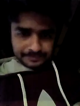 Snapshot of puneriboy32 chatting on 11.20.25 puneriboy32 online show from 11.20.25